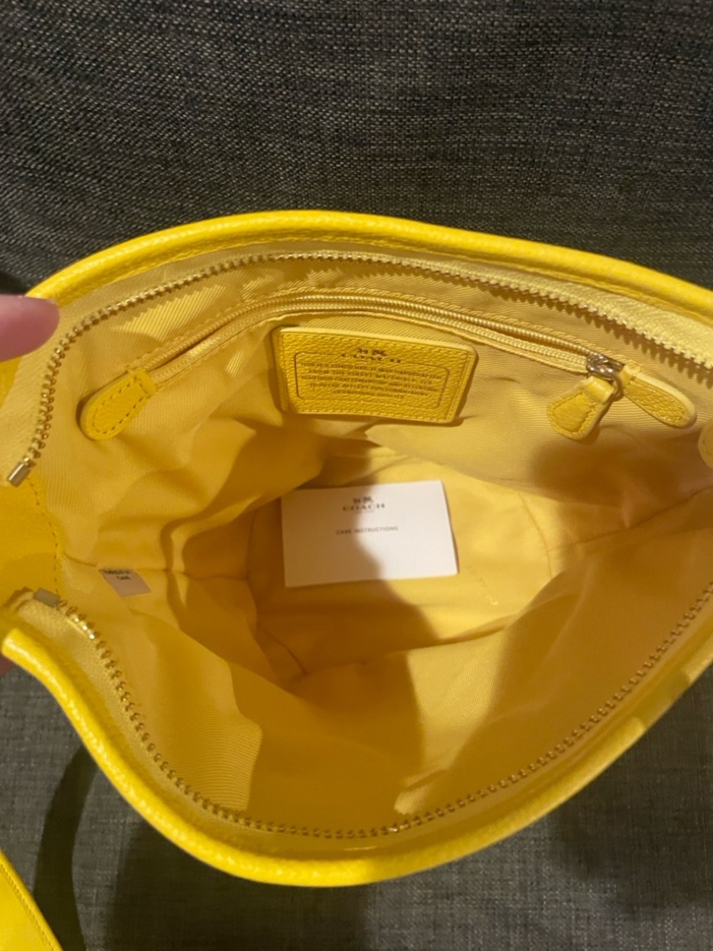 Rare Coach Mini Duffle Whiplash Leather with whipstiching & chain detail  w/ COA - Picture 8 of 13